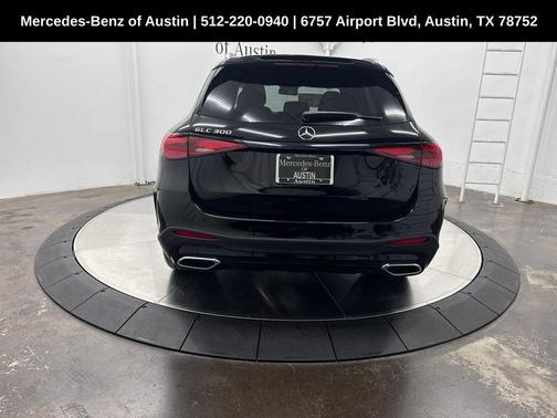 2025 Mercedes-Benz GLC 300 Base