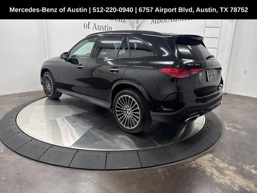 2025 Mercedes-Benz GLC 300 Base