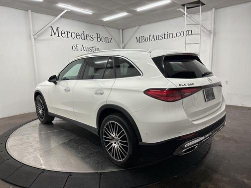 2026 Mercedes-Benz GLC 300 Base