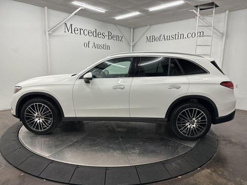 2026 Mercedes-Benz GLC 300 Base