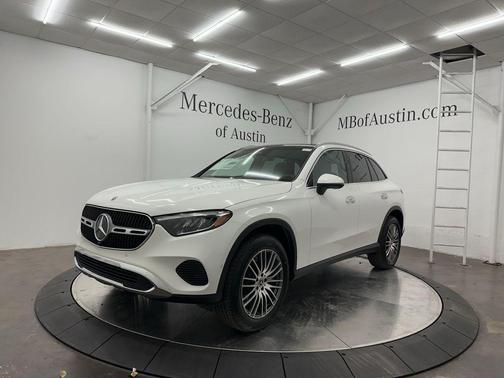 2025 Mercedes-Benz GLC 300 Base