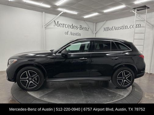 2025 Mercedes-Benz GLC 300 Base