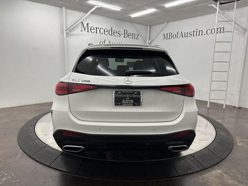 2026 Mercedes-Benz GLC 300 Base