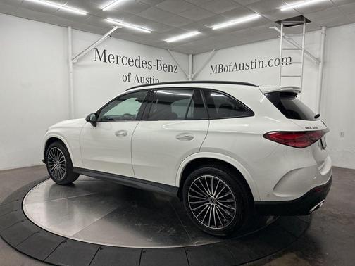 2026 Mercedes-Benz GLC 300 Base
