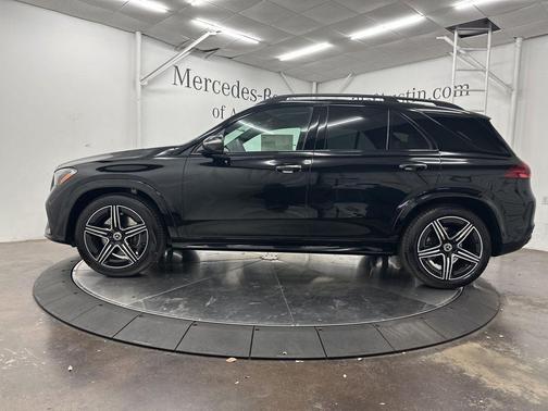 Black 2026 Mercedes-Benz GLE 450 4MATIC