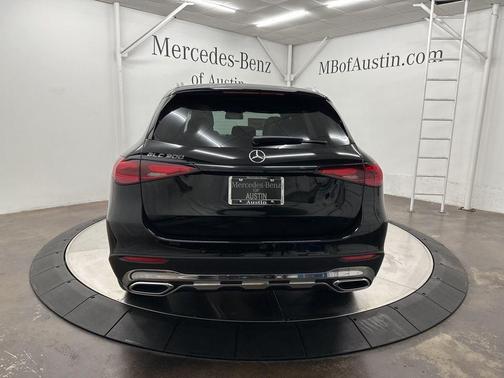 2026 Mercedes-Benz GLC 300 Base