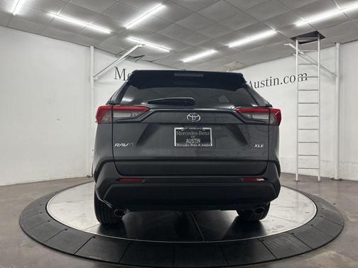 Magnetic Gray Metallic 2020 Toyota RAV4 XLE Premium
