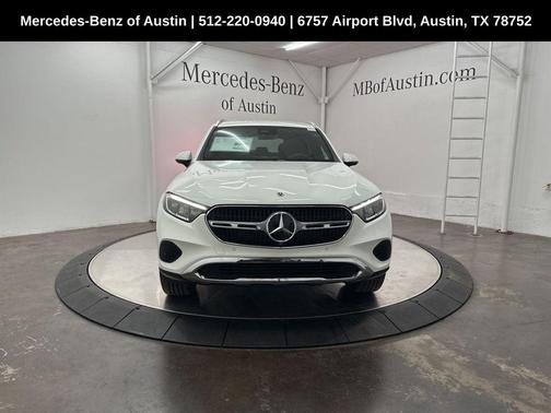 2025 Mercedes-Benz GLC 300 Base