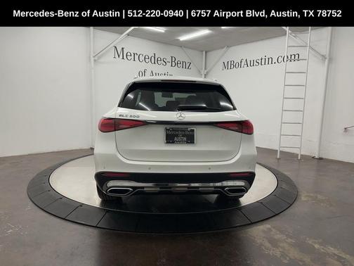 2025 Mercedes-Benz GLC 300 Base