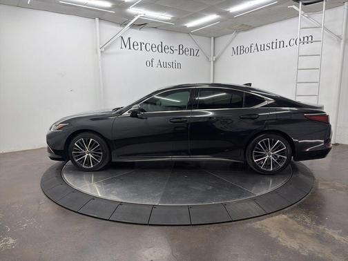 Caviar 2022 Lexus ES 350 Base