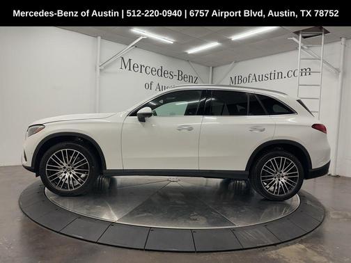 2025 Mercedes-Benz GLC 300 Base