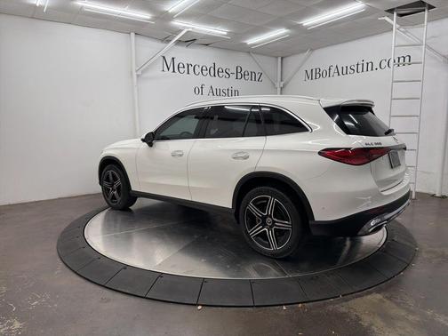 2026 Mercedes-Benz GLC 300 Base