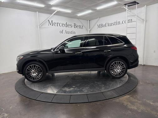 2026 Mercedes-Benz GLC 300 Base