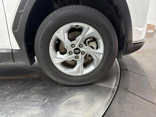 Serenity White Pearl 2023 Hyundai TUCSON SE