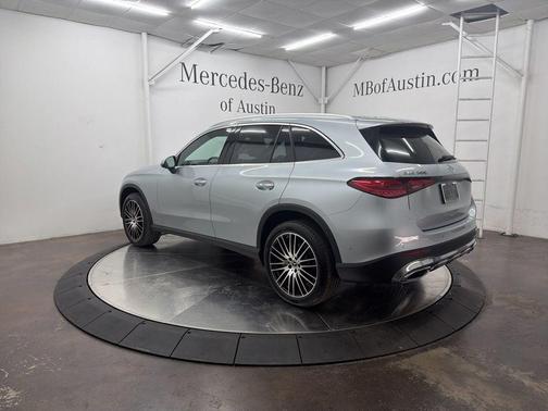 Cirrus Silver Metallic 2026 Mercedes-Benz GLC 300 Base