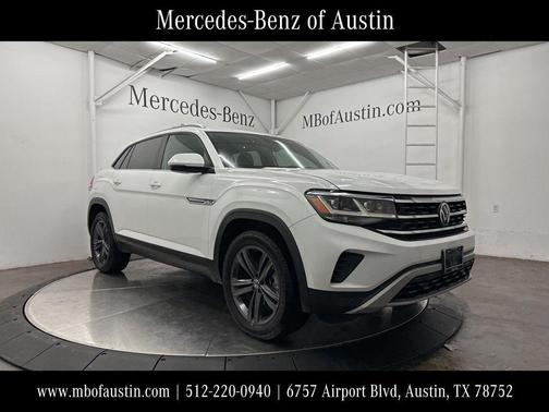 Oryx White Pearl Effect 2021 Volkswagen Atlas Cross Sport 2.0T SE w/Technology