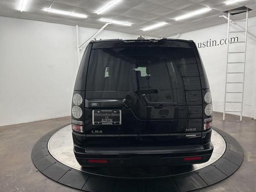 2016 Land Rover LR4 Base