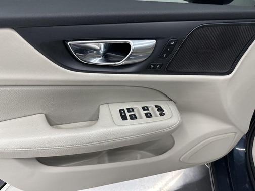 Blue 2020 Volvo V60 T5 Momentum