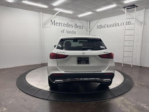 2026 Mercedes-Benz GLA 250 Base 4MATIC