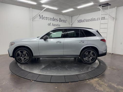 2026 Mercedes-Benz GLC 300 Base