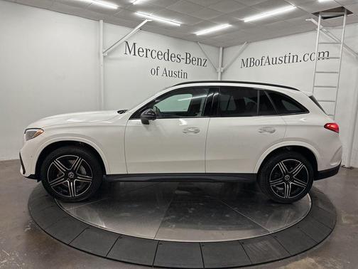 2026 Mercedes-Benz GLC 300 Base