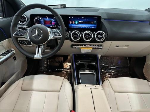 2025 Mercedes-Benz GLA 250 Base