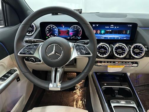 2025 Mercedes-Benz GLA 250 Base
