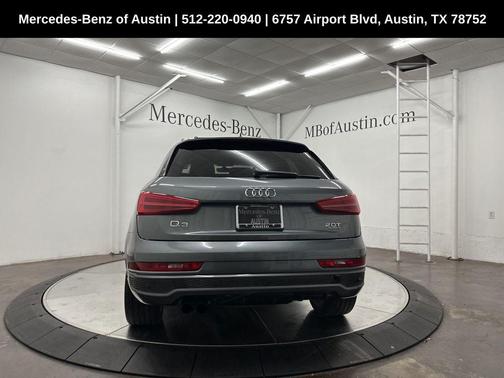 2017 Audi Q3 2.0T Prestige