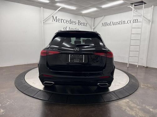 2026 Mercedes-Benz GLC 300 Base