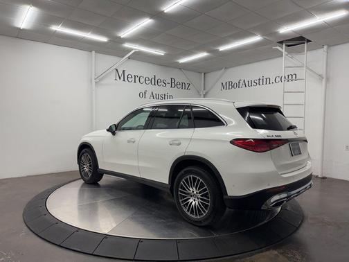 2026 Mercedes-Benz GLC 300 Base