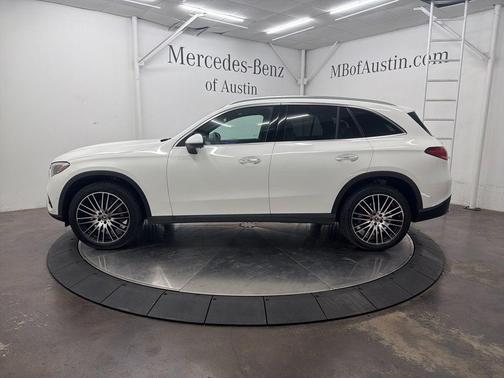 Polar White 2026 Mercedes-Benz GLC 300 Base