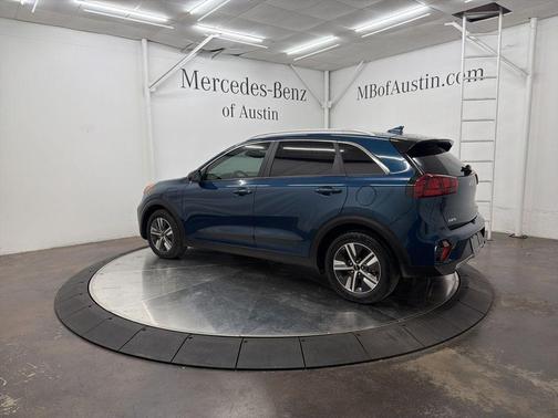 2022 Kia Niro Plug-In Hybrid LXS