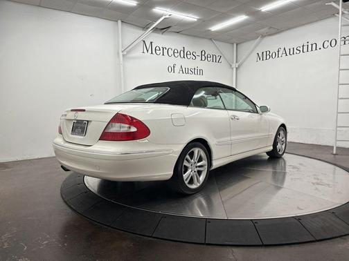 Alabaster White 2006 Mercedes-Benz CLK-Class CLK 350