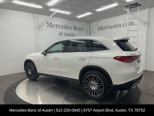 2025 Mercedes-Benz GLC 300 Base
