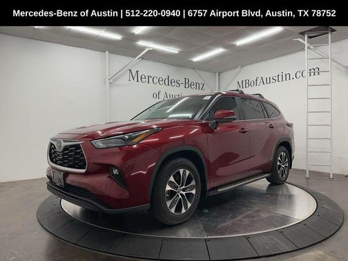 2024 Toyota Highlander XLE