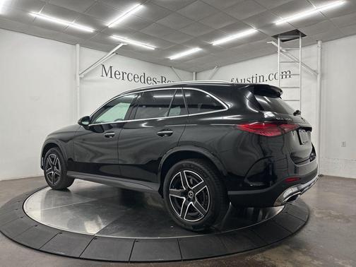 2025 Mercedes-Benz GLC 300 Base
