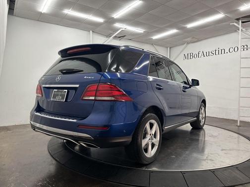 Brilliant Blue Metallic 2019 Mercedes-Benz GLE 400 Base 4MATIC