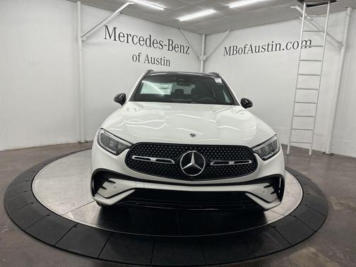 2026 Mercedes-Benz GLC 300 Base