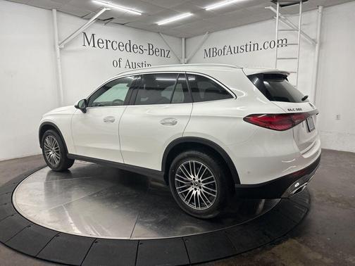 2026 Mercedes-Benz GLC 300 Base