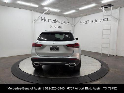 Iridium Silver Metallic 2023 Mercedes-Benz GLA 250 Base