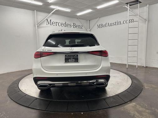 2025 Mercedes-Benz GLC 300 Base