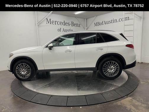 2025 Mercedes-Benz GLC 300 Base