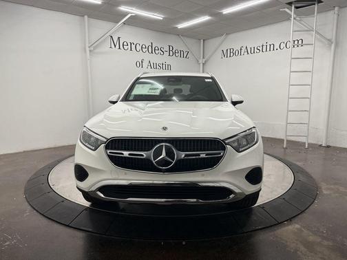2025 Mercedes-Benz GLC 300 Base