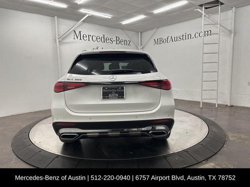 2025 Mercedes-Benz GLC 300 Base