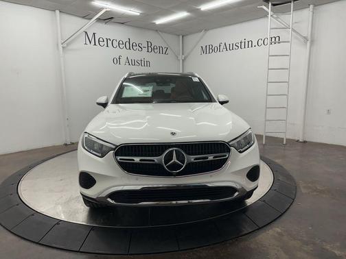 Polar White 2026 Mercedes-Benz GLC 300 Base
