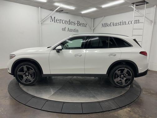 Polar White 2026 Mercedes-Benz GLC 300 Base