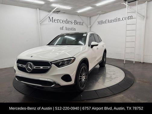 Polar White 2026 Mercedes-Benz GLC 300 Base