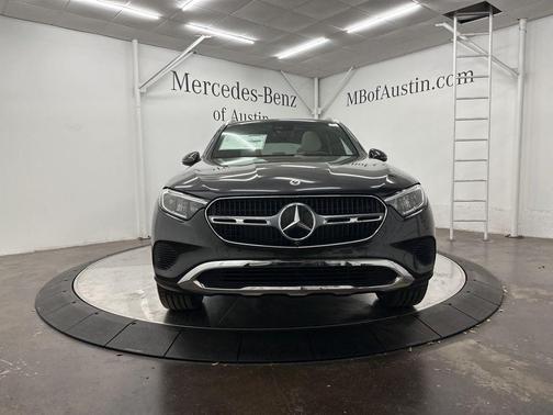 2025 Mercedes-Benz GLC 300 Base
