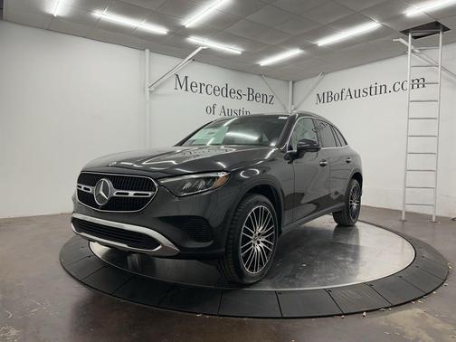 2025 Mercedes-Benz GLC 300 Base