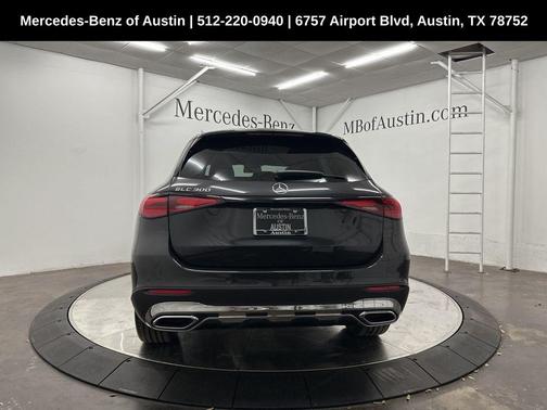 2025 Mercedes-Benz GLC 300 Base